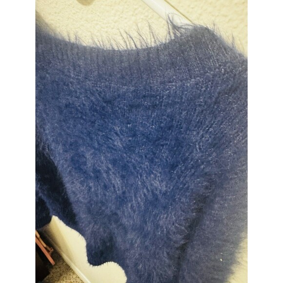 Central Park West Fuzzy Sweater in Navy blue- Size: XS NWT - Picture 10 of 10